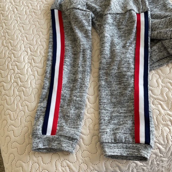 Charlotte Russe Gray Hoodie Size X Small - Picture 6 of 11